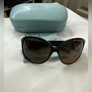 Guess by Marciano sunshades